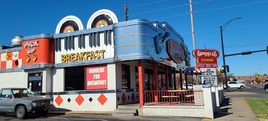 What Time Does Motel 6 Spangles Stop Serving Breakfast?